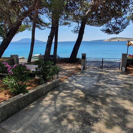 Sidus Maris, Spacious Seaside Apartment With Free Parking Martinšćica Dış mekan fotoğraf