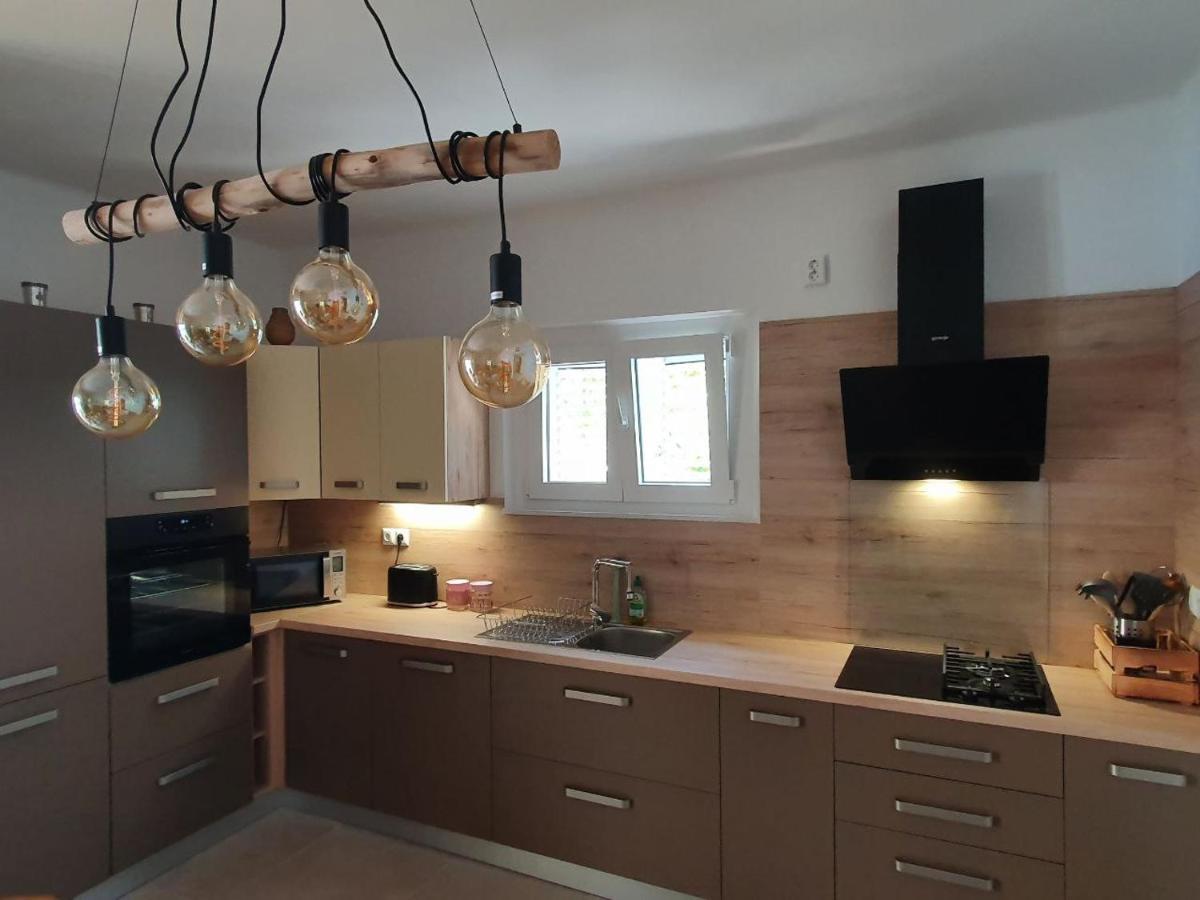 Sidus Maris, Spacious Seaside Apartment With Free Parking Martinšćica Dış mekan fotoğraf