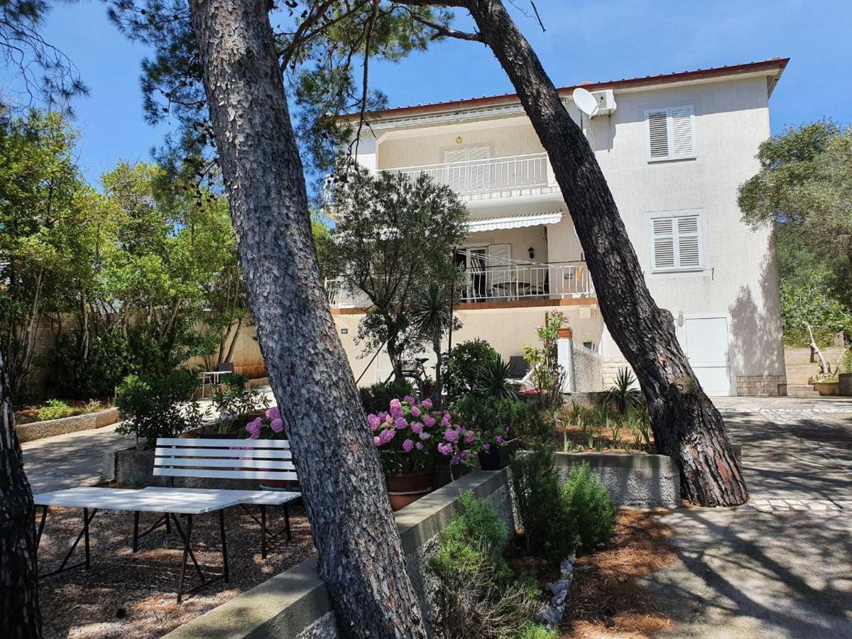 Sidus Maris, Spacious Seaside Apartment With Free Parking Martinšćica Dış mekan fotoğraf