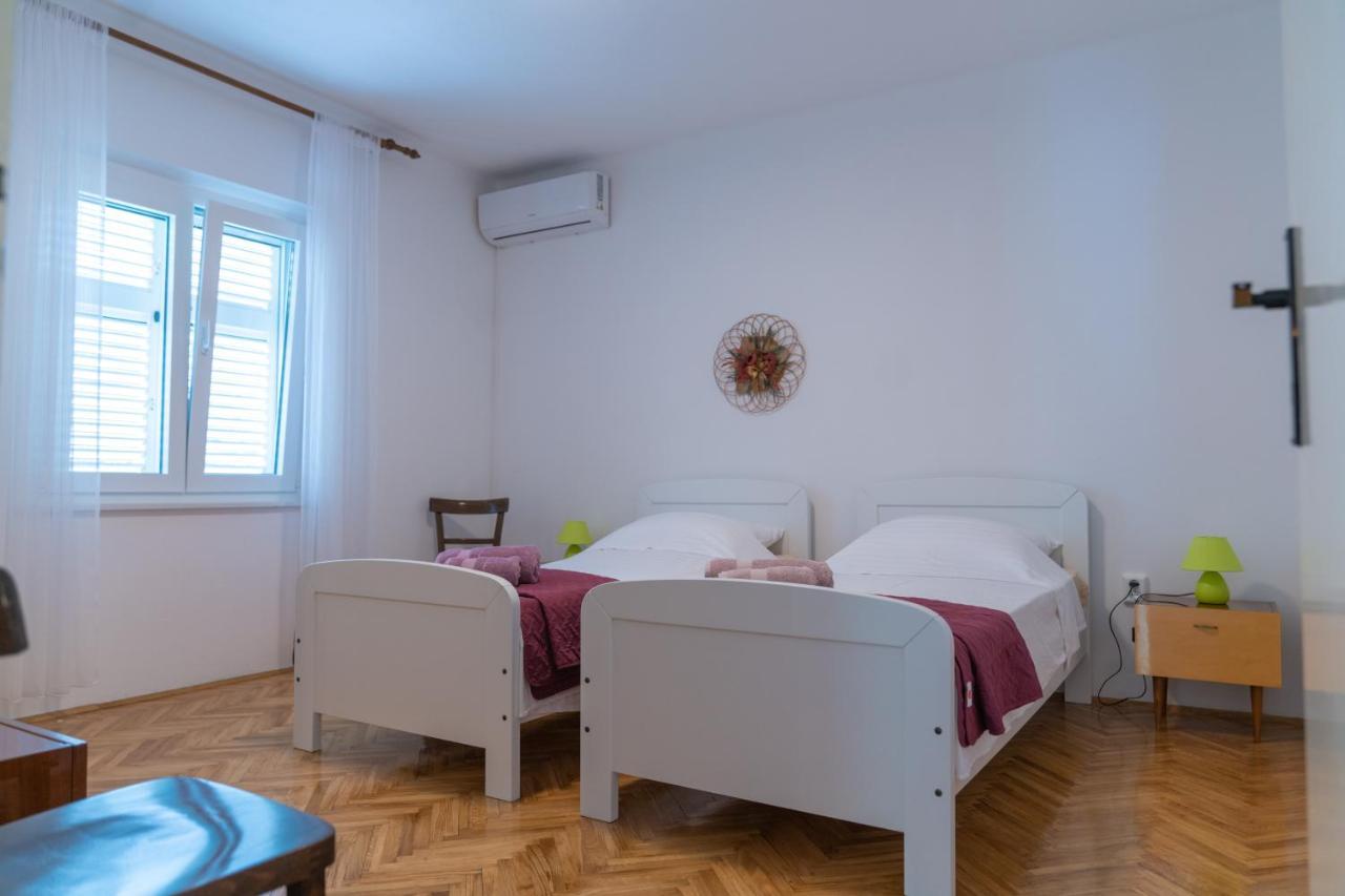 Sidus Maris, Spacious Seaside Apartment With Free Parking Martinšćica Dış mekan fotoğraf