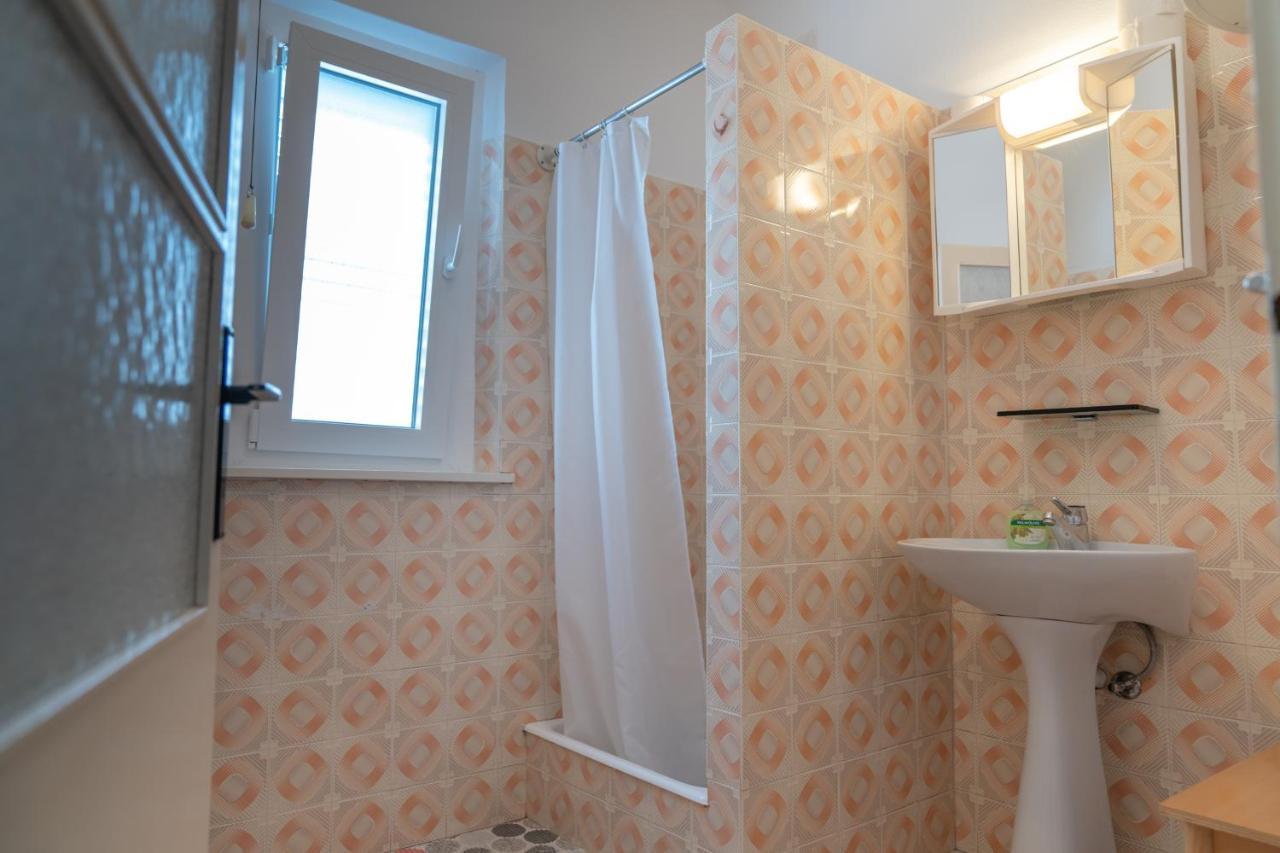 Sidus Maris, Spacious Seaside Apartment With Free Parking Martinšćica Dış mekan fotoğraf